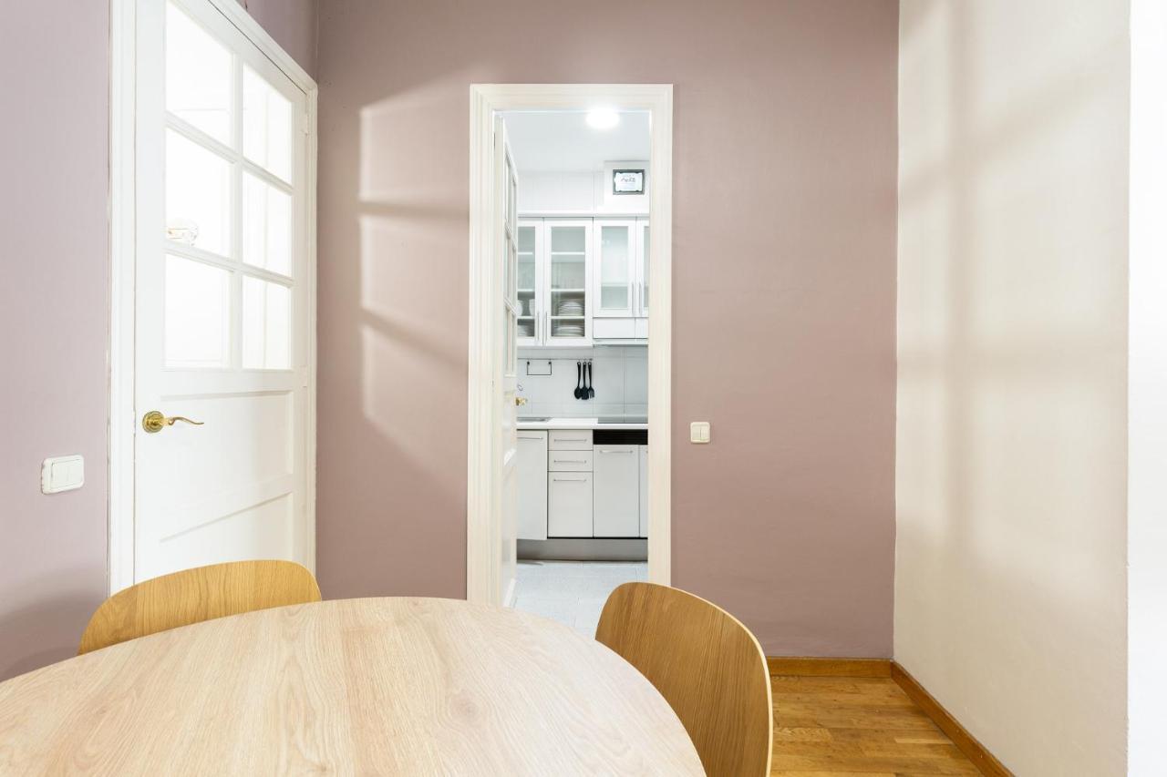 Stay U-Nique Apartments Consell Barcelona Eksteriør billede